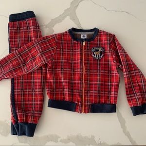 Petit Bateau Track Suit Size 6T. Unisex.
